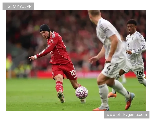 利物浦门将神扑救主，红军再创不败纪录，利物浦队门将